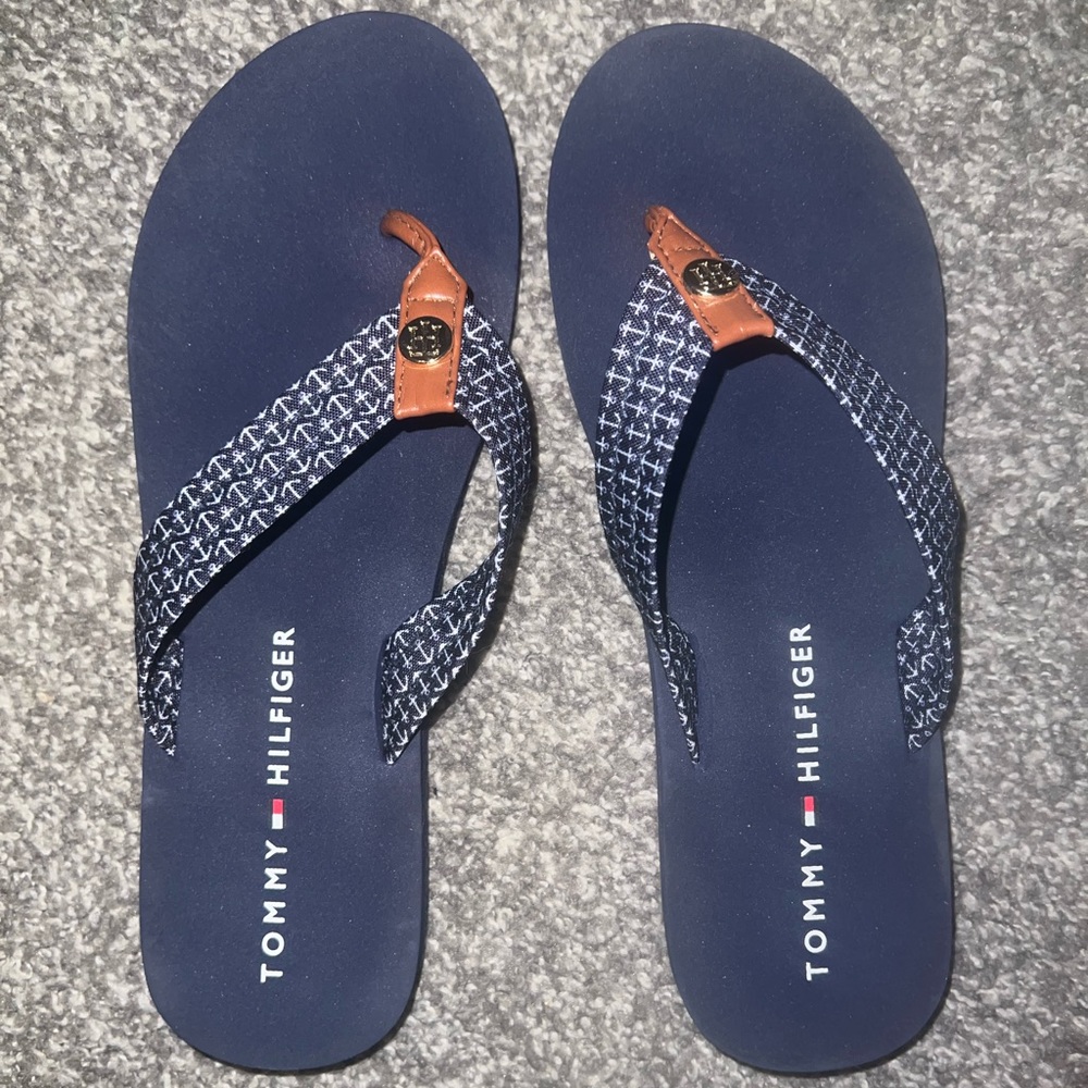 Womans Tommy Hilfiger sandals.